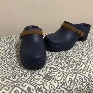 9w Crocs dark blue Clogs